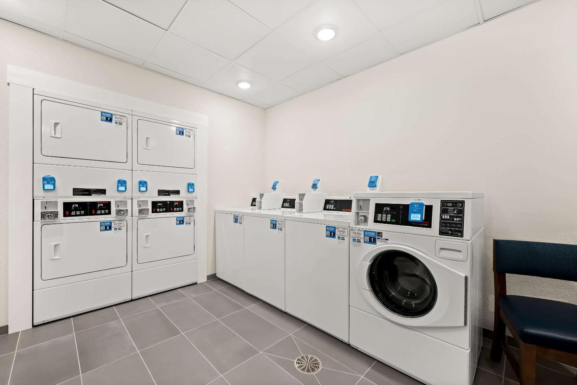 Everhome Suites Huntsville - Research Park Esterno foto